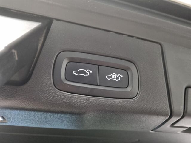 VOLVO XC60 2020 T8 TwE AWD Inscription aut