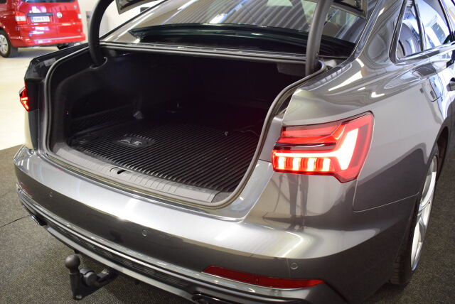 AUDI A6 2023 Sedan Progress S line 55 TFSI e quattro S tronic* Huippuvarusteet*