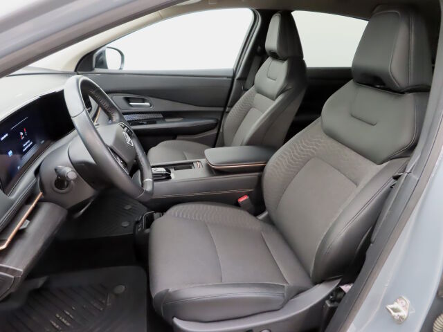 Nissan Ariya 2023 63kWh Advance 2WD