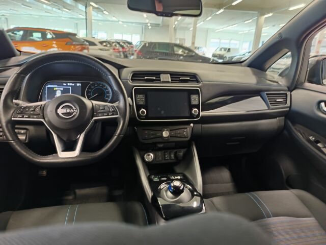 NISSAN Leaf 2023 e+ N-Connecta MY22 59 kWh LED FI**HIIPPAILE SÄHKÖLLÄ ETEENPÄIN**