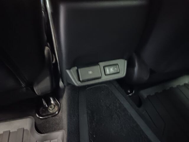 NISSAN Leaf 2023 e+ N-Connecta MY22 59 kWh LED FI**HIIPPAILE SÄHKÖLLÄ ETEENPÄIN**