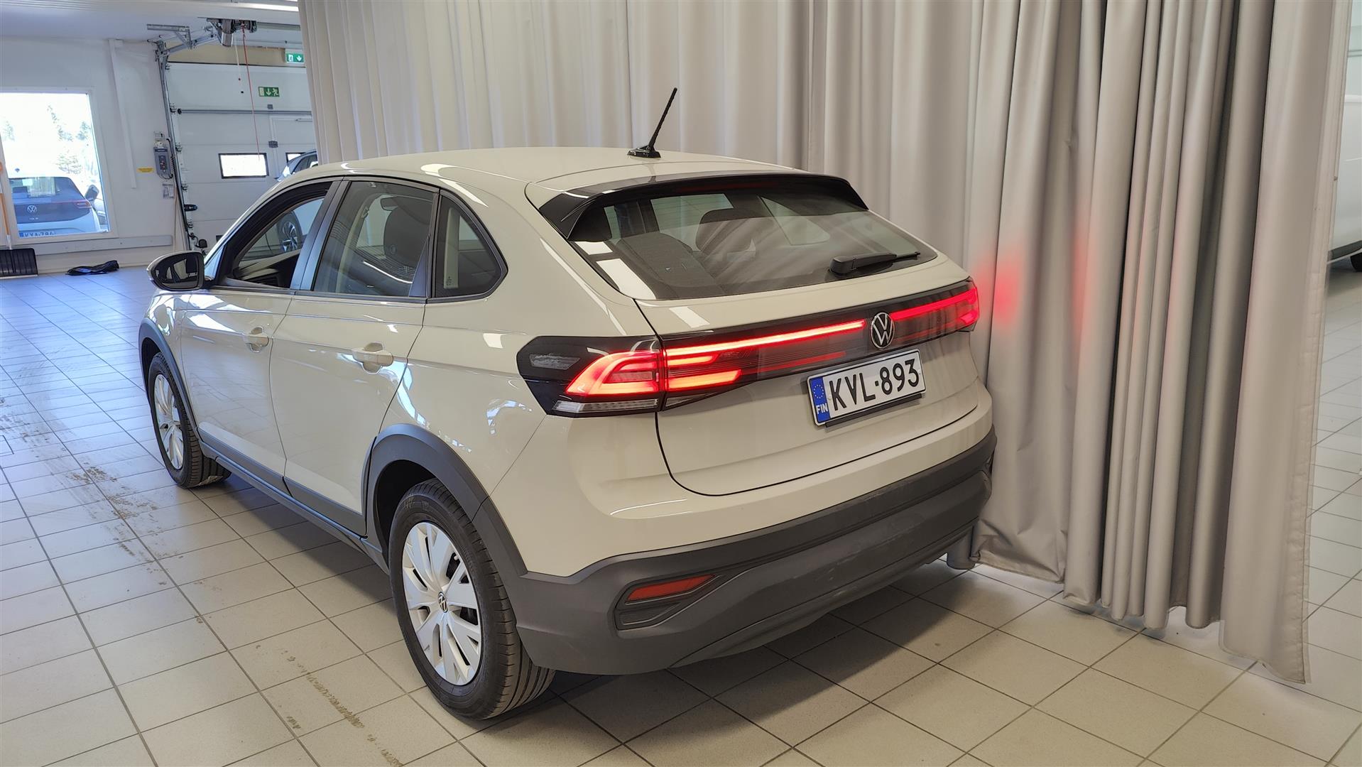 Volkswagen Taigo Comfort 1,0 TSI 70 kW 2023, kuva 4/18