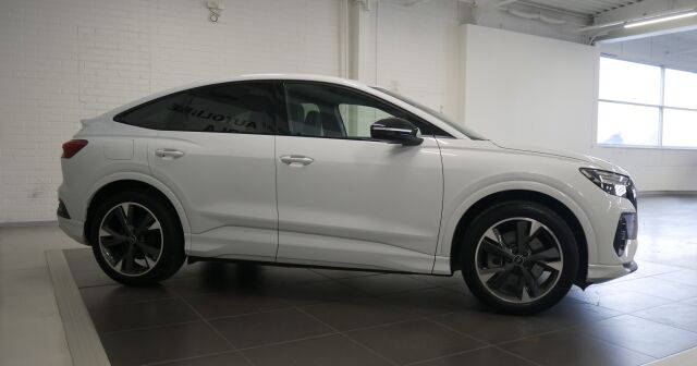AUDI Q4 e-tron 2024 50 e-tron quattro Sportback Limited Plus