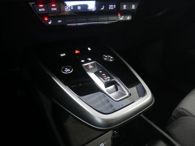 AUDI Q4 e-tron 2024 50 e-tron quattro Sportback Limited Plus
