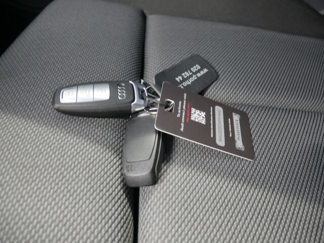 AUDI Q4 e-tron 2024 50 e-tron quattro Sportback Limited Plus
