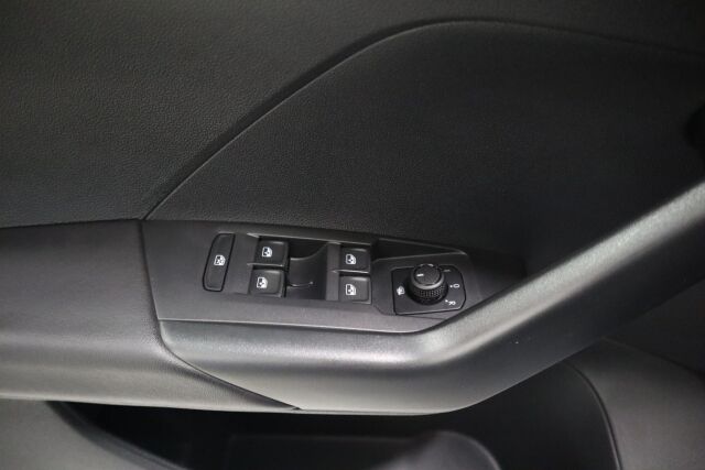 VOLKSWAGEN T-Cross 2023 Style Business 1,0 TSI 85 kW DSG-automaatti