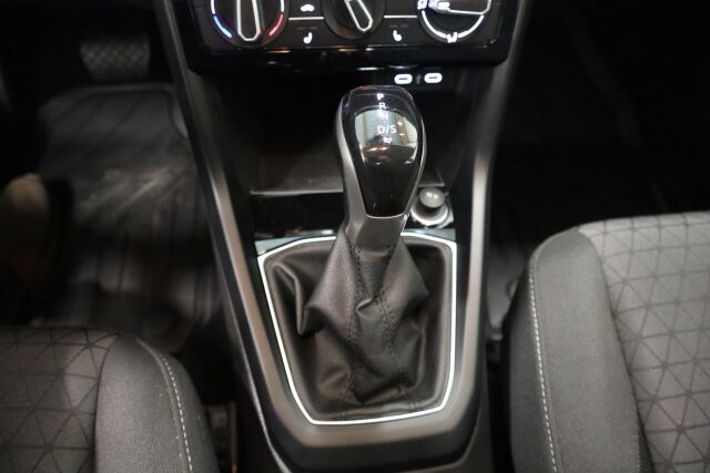 VOLKSWAGEN T-Cross 2023 Style Business 1,0 TSI 85 kW DSG-automaatti