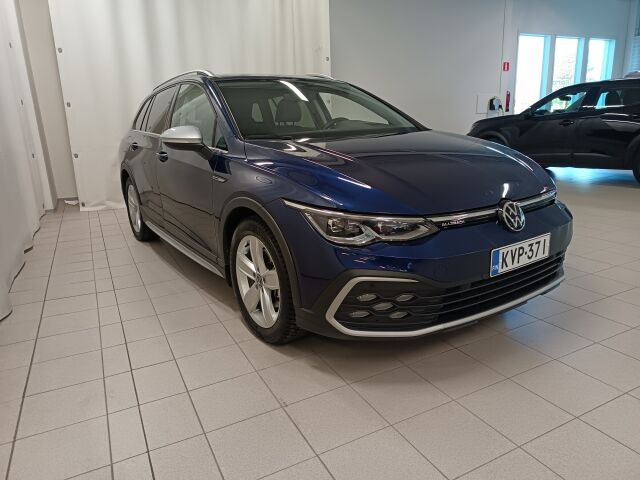 VOLKSWAGEN Golf 2023 Variant Alltrack Business 2,0 TSI 140 kW 4MOTION DSG-automaatti