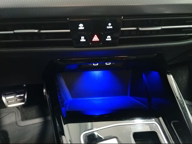 VOLKSWAGEN Golf 2023 Variant Alltrack Business 2,0 TSI 140 kW 4MOTION DSG-automaatti