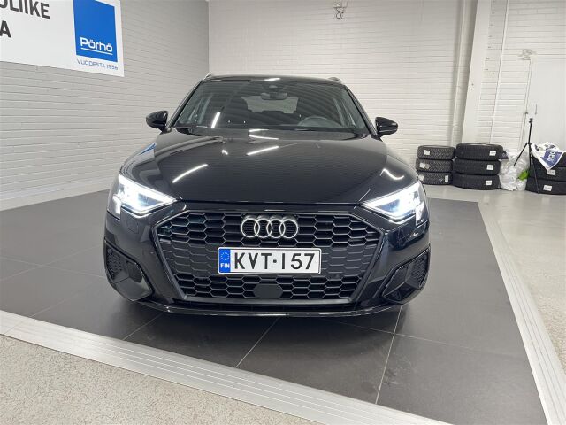 AUDI A3 2022 Sportback Business 40 TFSI e 150kW S tronic (MY23), NAVI, ADAPT.VAKKARI, TAKUU!