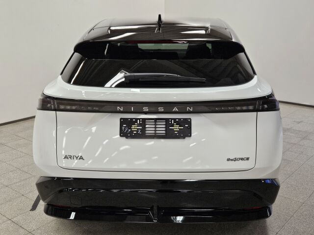 Nissan Ariya 2025 87kWh Advance e-4ORCE 22kw charger