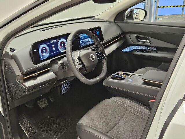 Nissan Ariya 2025 87kWh Advance e-4ORCE 22kw charger