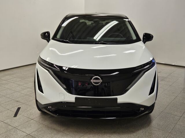 Nissan Ariya 2025 87kWh Advance e-4ORCE 22kw charger