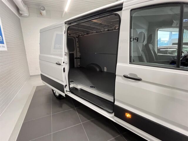 Volkswagen Crafter 2025 35 umpipakettiauto 2,0 TDI 130 kW 4Motion 8at, 3640 *HUIPPUVARUSTELTU*Sis. 2x renkaat aluilla*