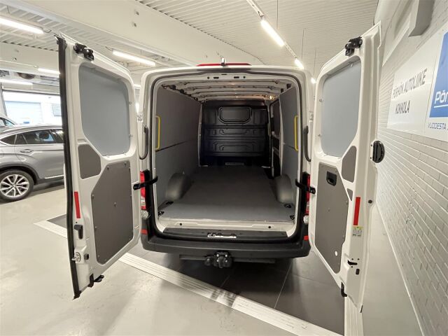 Volkswagen Crafter 2025 35 umpipakettiauto 2,0 TDI 130 kW 4Motion 8at, 3640 *HUIPPUVARUSTELTU*Sis. 2x renkaat aluilla*
