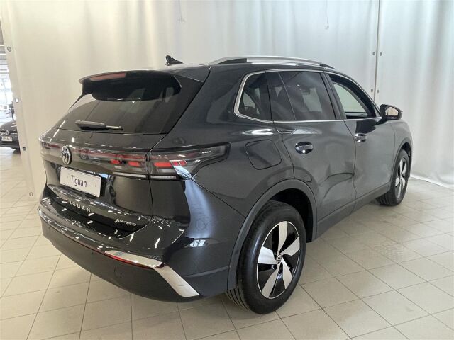 Volkswagen Tiguan 2025 Elegance 75-v Juhlamalli eHybrid 150 kW DSG-automaatti