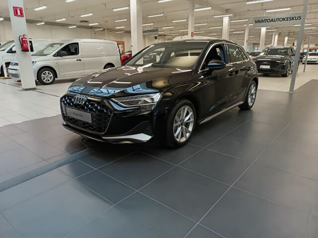 Audi A3 2025 Sportback TFSI 110 kW Plus. Nyt 3 vuoden jatkoturva veloituksetta.