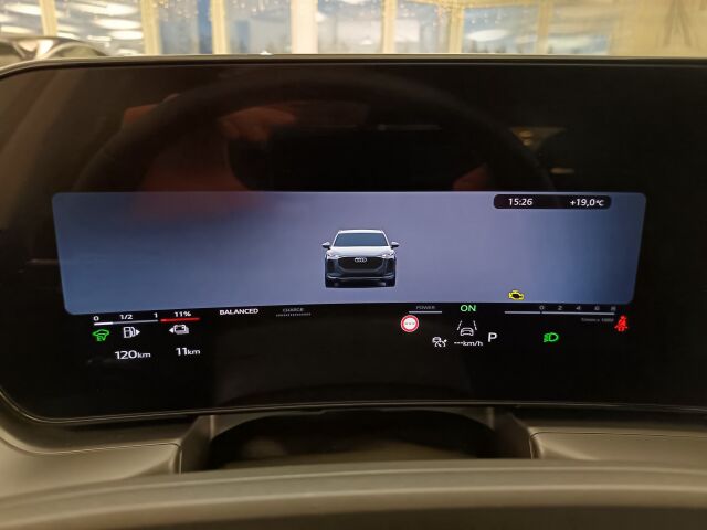 Audi Q3 2026 e-hybrid 200 kW, jatkoturva 3 vuotta / 150.000 km veloituksetta