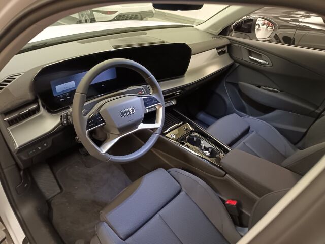 Audi Q3 2026 e-hybrid 200 kW, jatkoturva 3 vuotta / 150.000 km veloituksetta