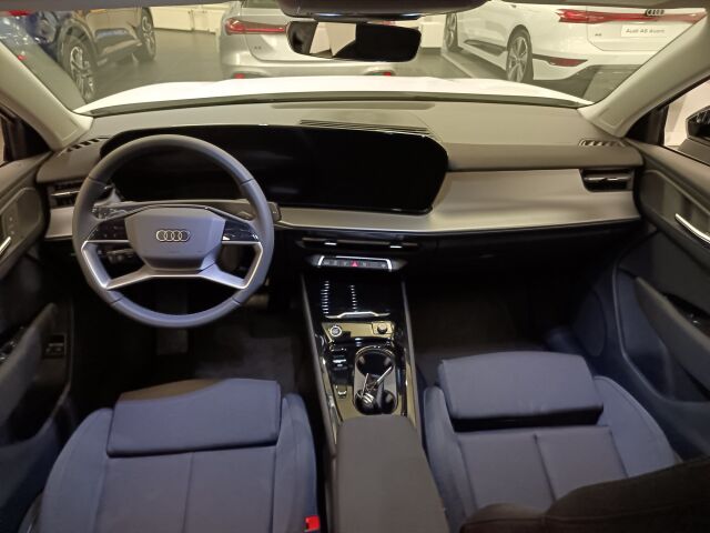 Audi Q3 2026 e-hybrid 200 kW, jatkoturva 3 vuotta / 150.000 km veloituksetta