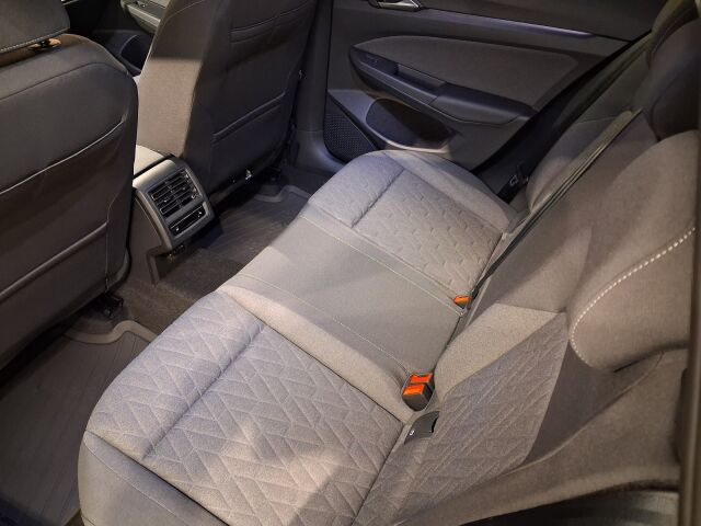 Volkswagen Golf 2026 Variant Comfort Edition 1,5 eTSI 85 kW (MHEV) DSG-automaatti