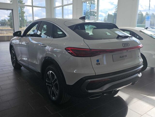 Audi Q5 2025 Sportback e-hybrid quattro 220 kW, HETI TOIMITUKSEEN!