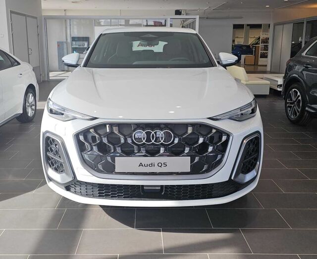 Audi Q5 2025 Sportback e-hybrid quattro 220 kW, HETI TOIMITUKSEEN!