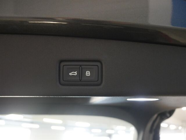 Audi Q5 2025 Sportback e-hybrid quattro 220 kW