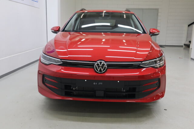 Volkswagen Golf 2025 Variant Comfort Edition 1,5 eTSI 85 kW (MHEV) DSG-automaatti