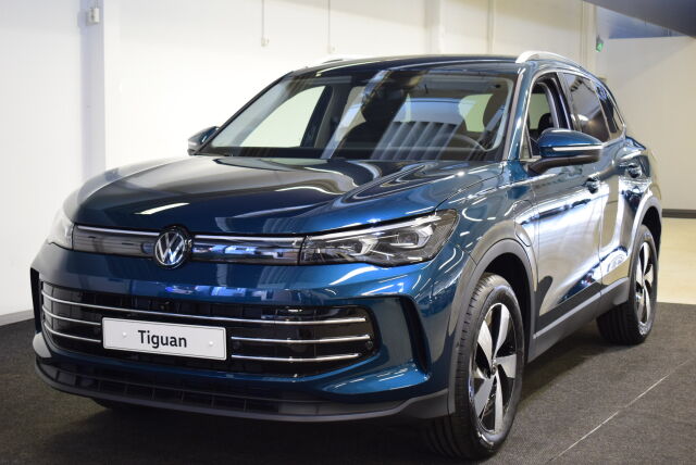 Volkswagen Tiguan 2025 Elegance 75-v Juhlamalli eHybrid 150 kW DSG-automaatti * Talvirenkaat 750;- *
