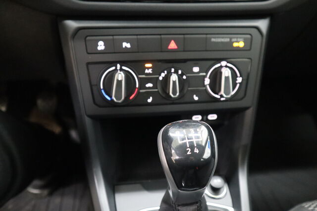 Volkswagen T-Cross 2025 Comfort Business 1,0 TSI 70 kW