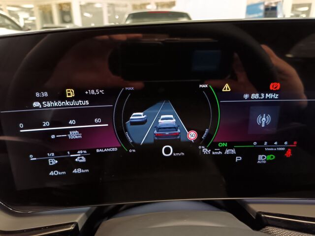 Audi A6 2026 Avant e-hybrid quattro 220 kW, Jatkoturva 3 v. / 150.000km joten viisivuotta huoletonta ajoa.