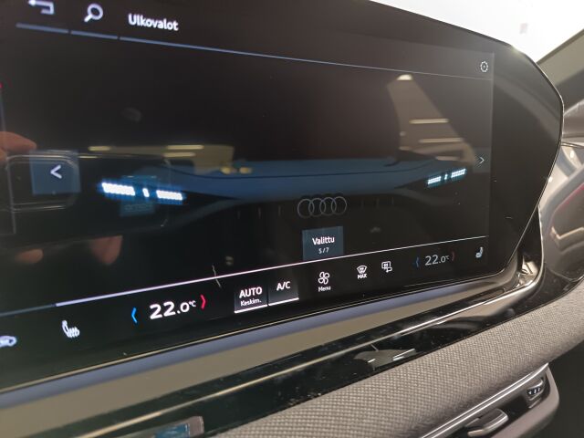 Audi A6 2026 Avant e-hybrid quattro 220 kW, Jatkoturva 3 v. / 150.000km joten viisivuotta huoletonta ajoa.