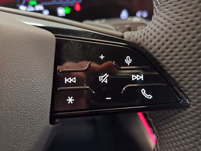 Audi A6 2026 Avant e-hybrid quattro 220 kW, Jatkoturva 3 v. / 150.000km joten viisivuotta huoletonta ajoa.