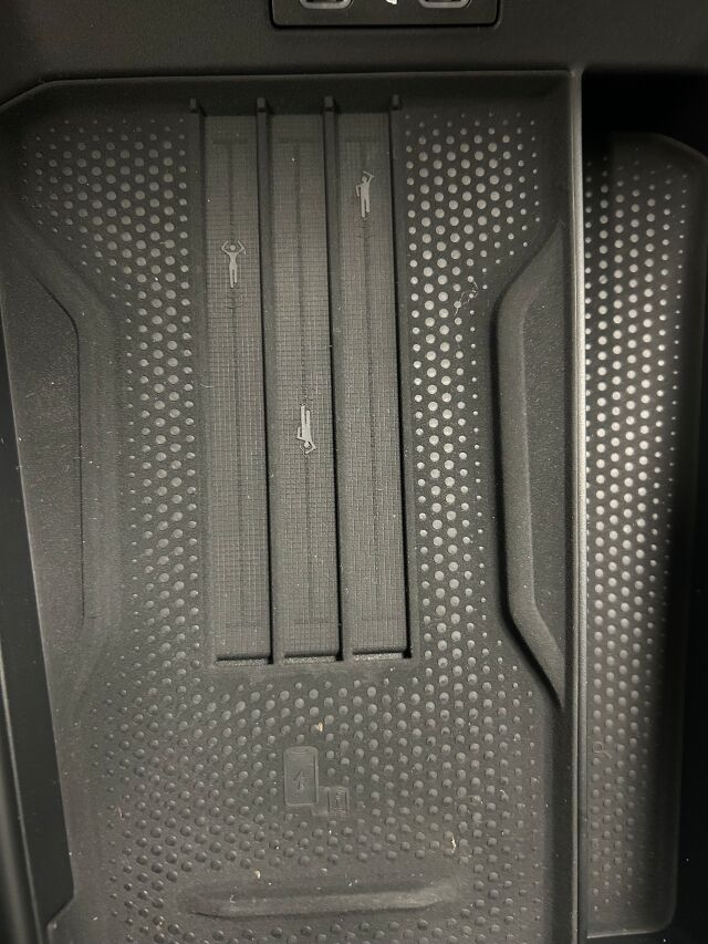 Volkswagen T-Roc 2026 Comfort 1,5 eTSI 85 kW (MHEV) DSG-automaatti talvirenkailla ja lämmittimellä