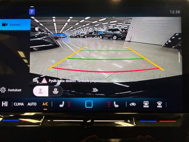 Volkswagen T-Roc 2026 Comfort 1,5 eTSI 85 kW (MHEV) DSG-automaatti talvirenkailla ja lämmittimellä