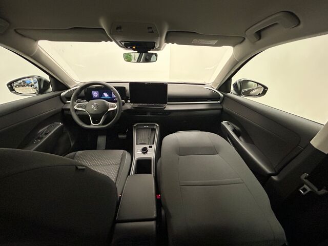 Volkswagen T-Roc 2026 Comfort 1,5 eTSI 85 kW (MHEV) DSG-automaatti talvirenkailla ja lämmittimellä