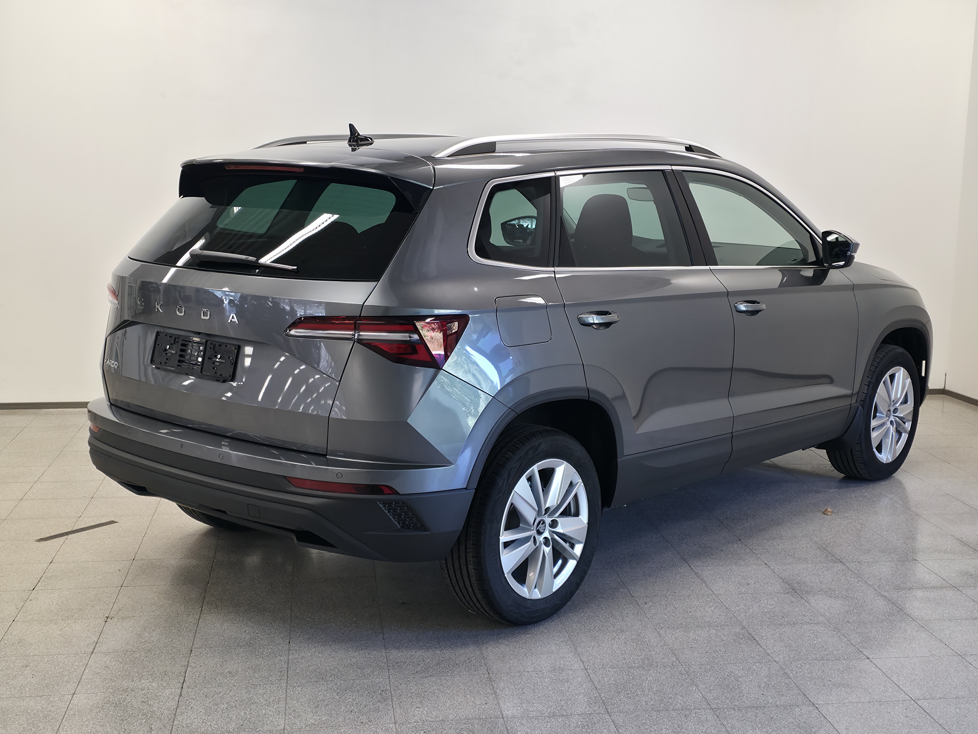 Skoda Karoq 1.5 TSI Style DSG Autom. 2027, kuva 3/9