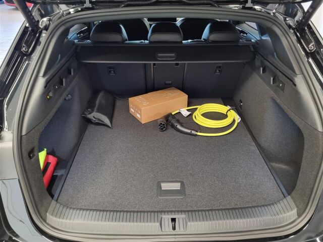 Volkswagen ID.7 2027 Tourer GTX 4MOTION Premium 250 kW, akku 86 kWh
