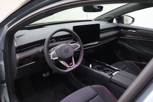Volkswagen ID.7 2026 Tourer GTX 4MOTION Premium 250 kW, akku 86 kWh