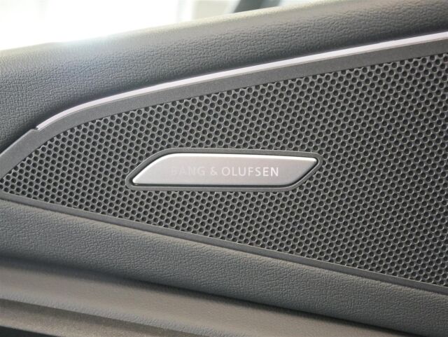 Audi Q6 e-tron 2026 Sportback e-tron quattro S line Plus