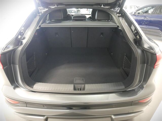 Audi Q6 e-tron 2026 Sportback e-tron quattro S line Plus
