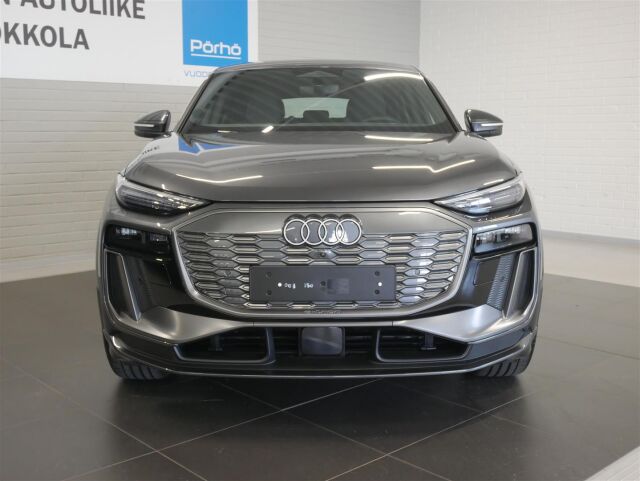Audi Q6 e-tron 2026 Sportback e-tron quattro S line Plus