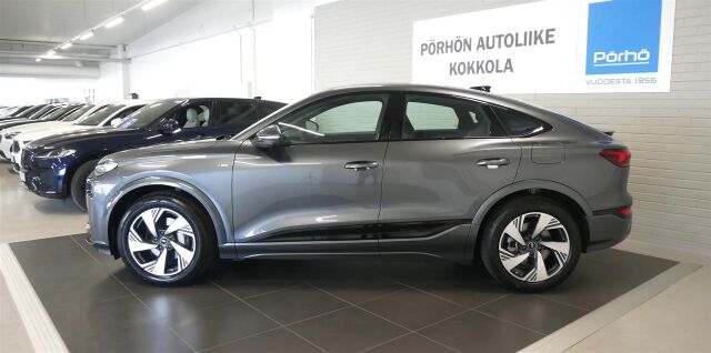 Audi Q6 e-tron 2026 Sportback e-tron quattro S line Plus