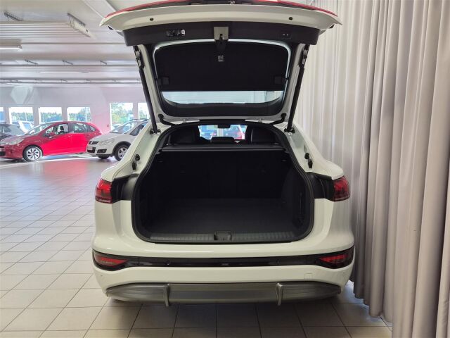 Audi Q6 e-tron 2027 Sportback e-tron quattro S line | LED-valot | Ilmajouset | Vetokoukku | takuu 5v/100tkm |