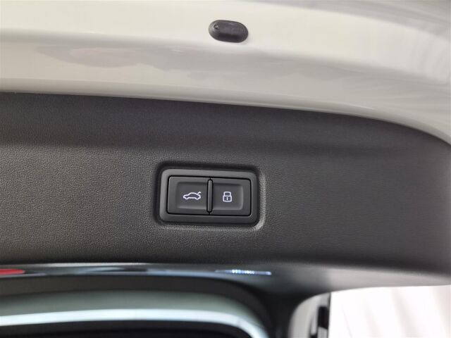 Audi Q6 e-tron 2027 Sportback e-tron quattro S line | LED-valot | Ilmajouset | Vetokoukku | takuu 5v/100tkm |
