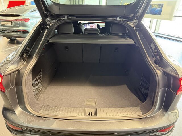 Audi Q6 e-tron 2026 Sportback e-tron quattro S line Plus