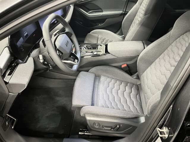 Audi A6 e-tron 2026 Avant quattro S line