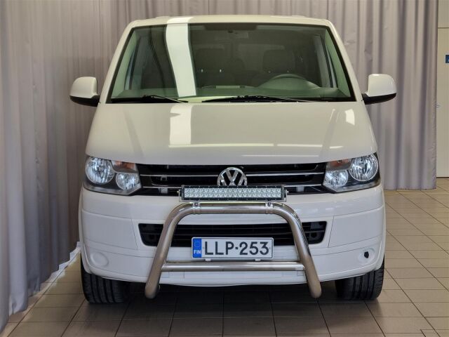 VOLKSWAGEN Caravelle 2013 Comfortline pitkä 2,0 TDI 103 kW 4Motion 3200 kg / 9-Paikkainen / Webasto / Koukku