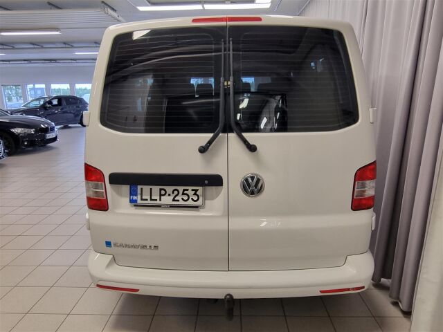VOLKSWAGEN Caravelle 2013 Comfortline pitkä 2,0 TDI 103 kW 4Motion 3200 kg / 9-Paikkainen / Webasto / Koukku
